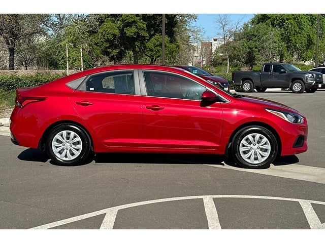 2022 Hyundai Accent SE