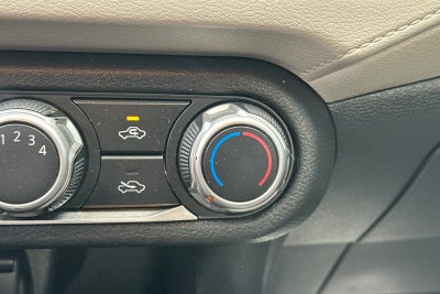 2021 Nissan Versa 1.6 SV