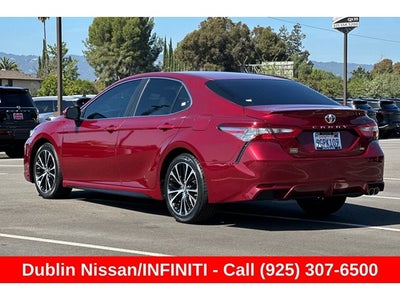 2018 Toyota Camry SE