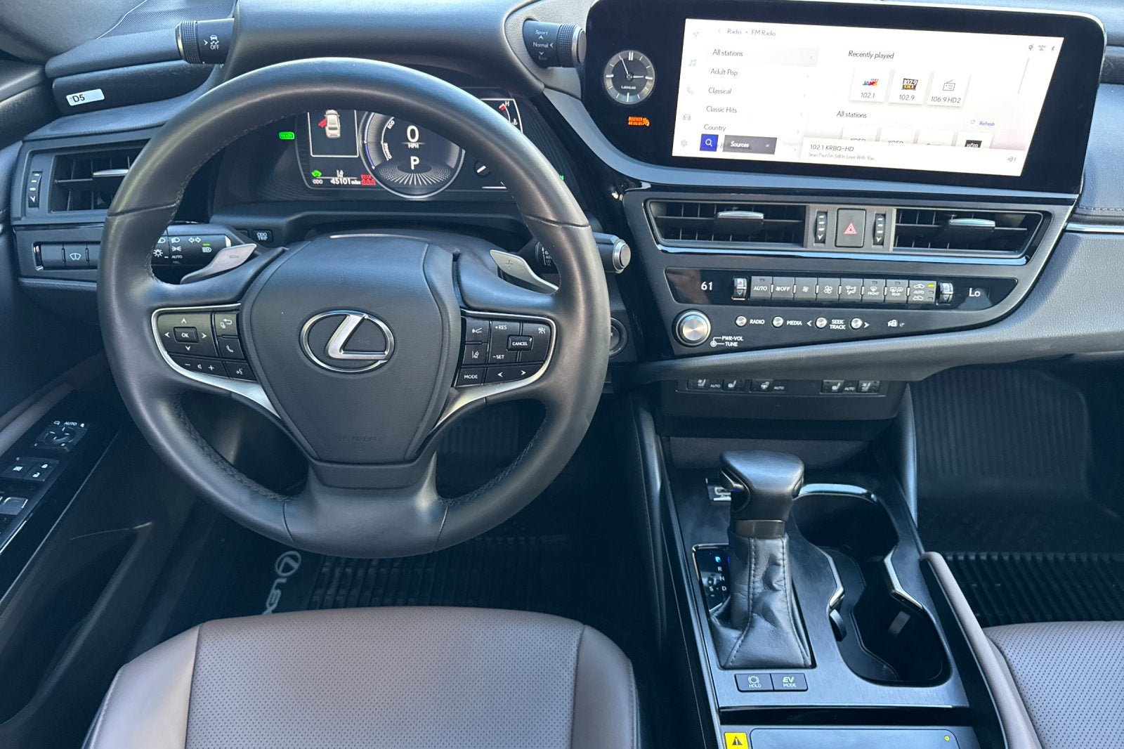 2025 Lexus ES 300h