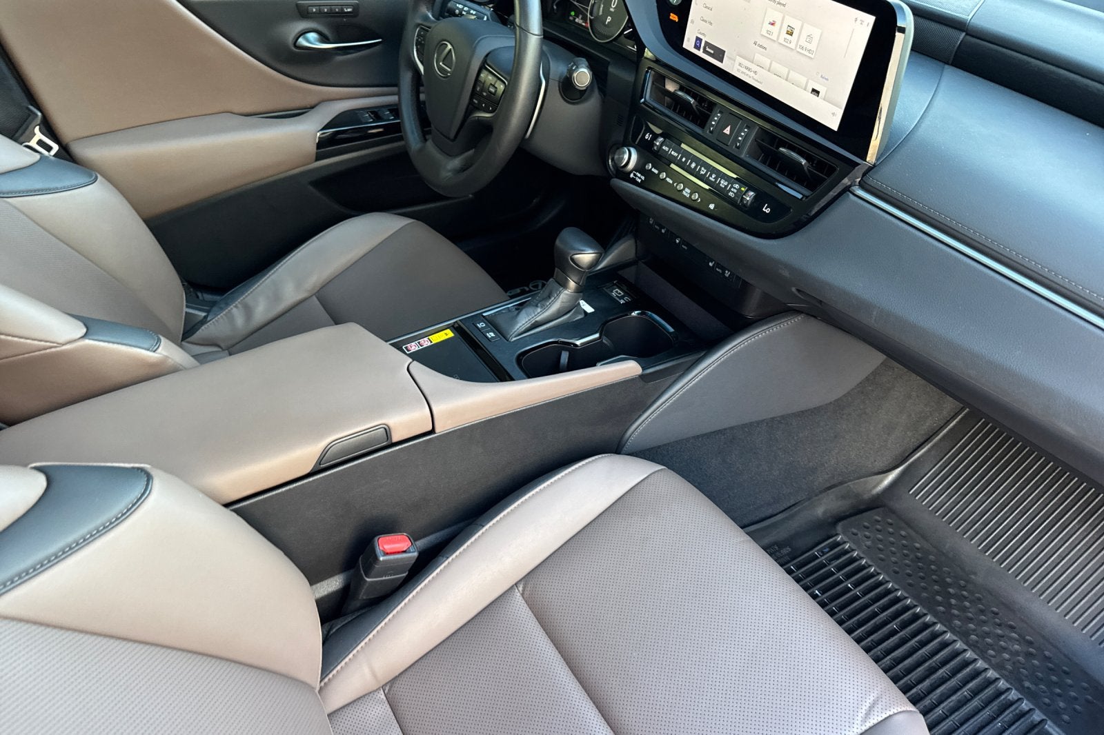 2025 Lexus ES 300h