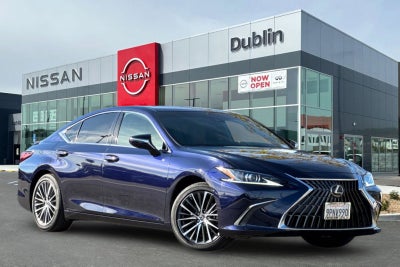 2025 Lexus ES 300h