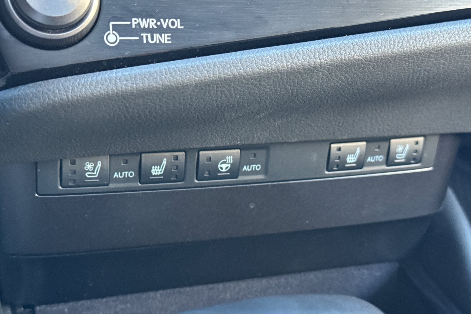 2025 Lexus ES 300h