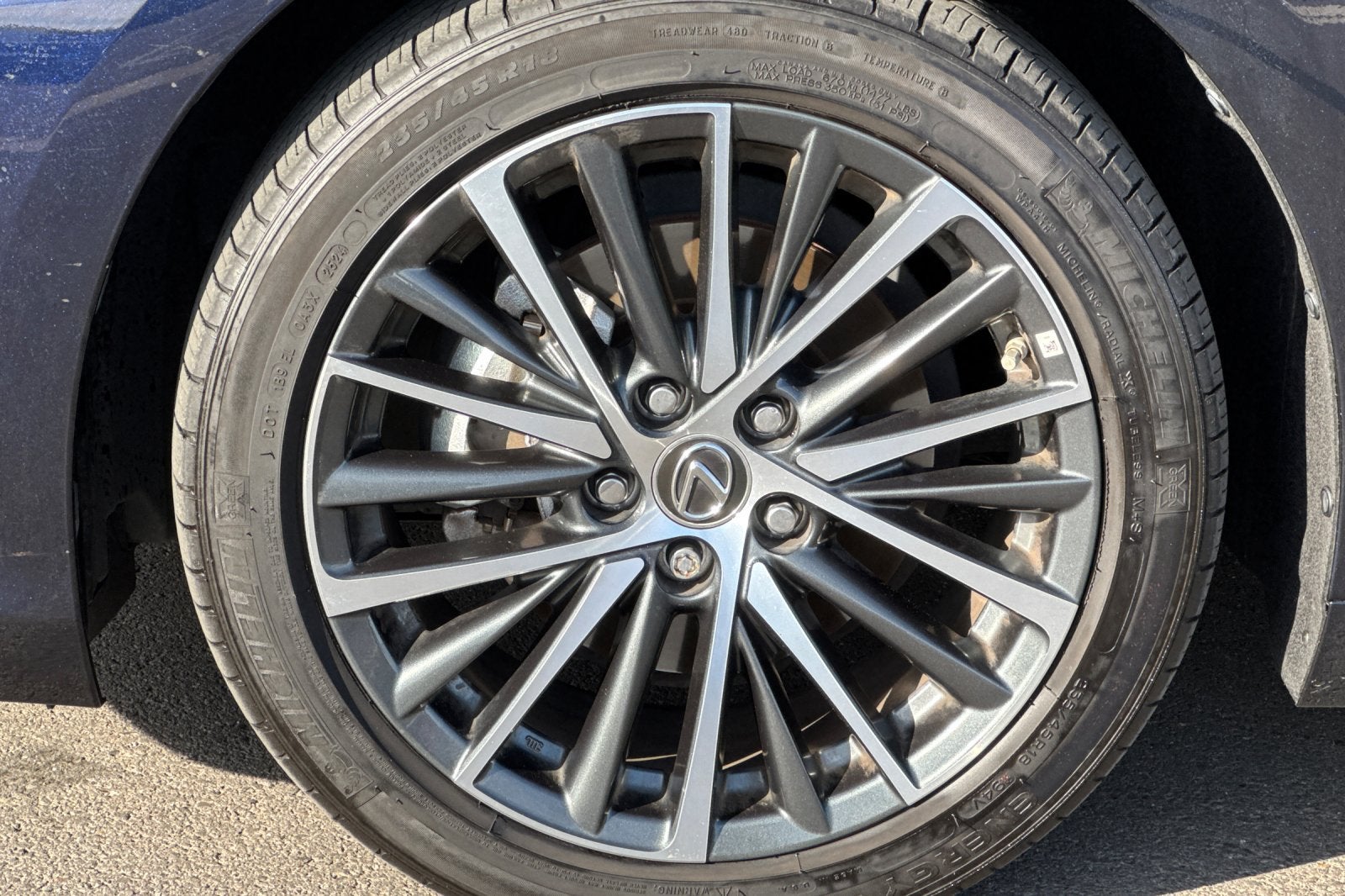 2025 Lexus ES 300h