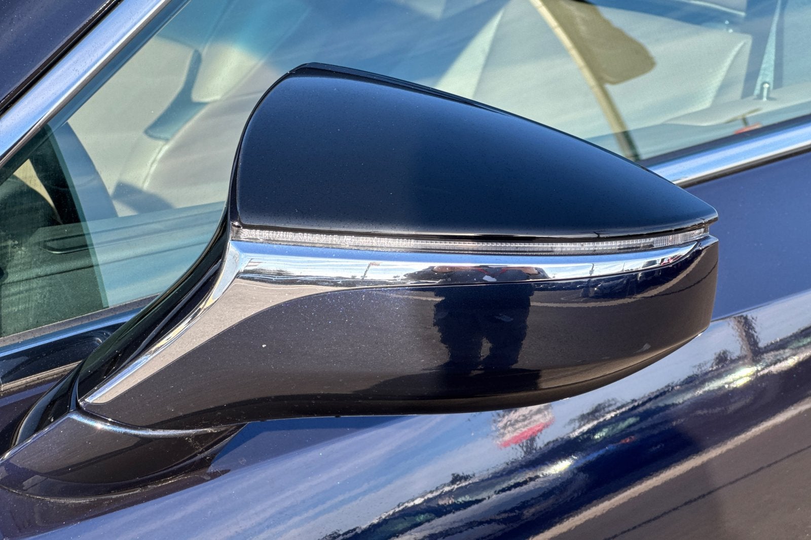 2025 Lexus ES 300h