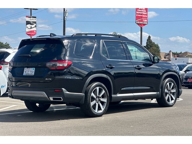 2023 Honda Pilot Elite