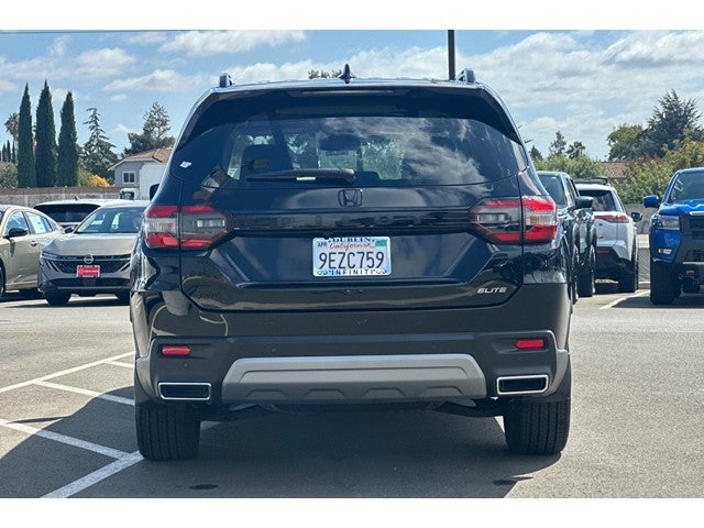 2023 Honda Pilot Elite