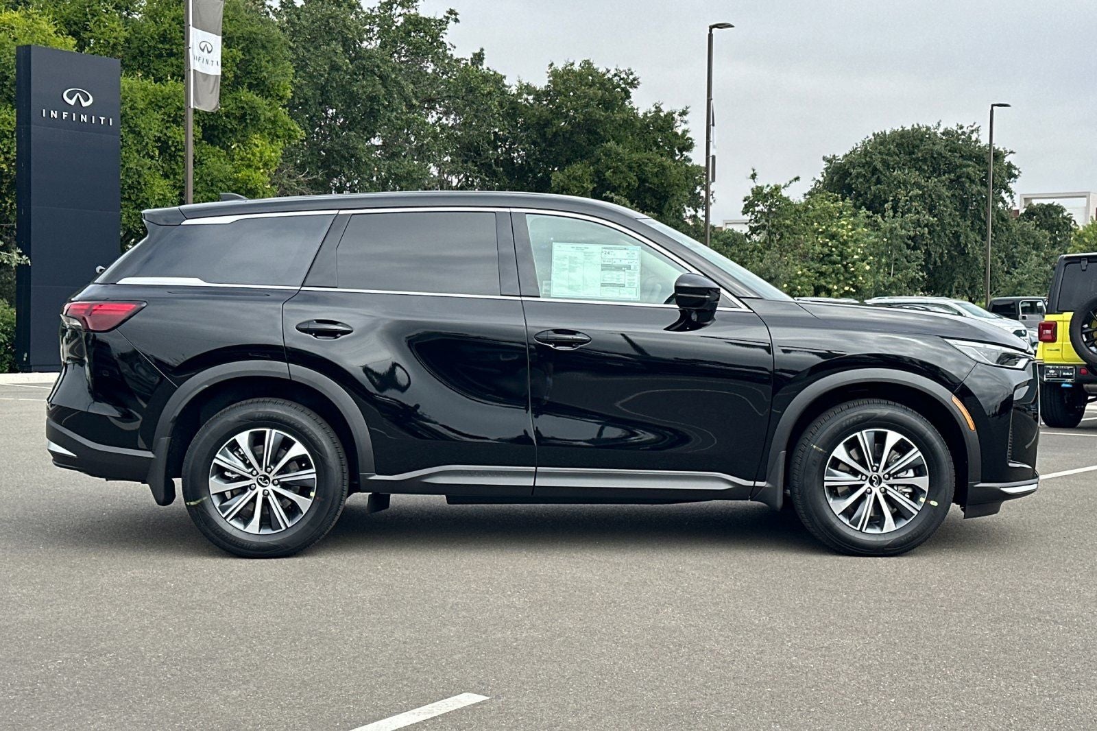 2027 INFINITI QX60 Pure AWD