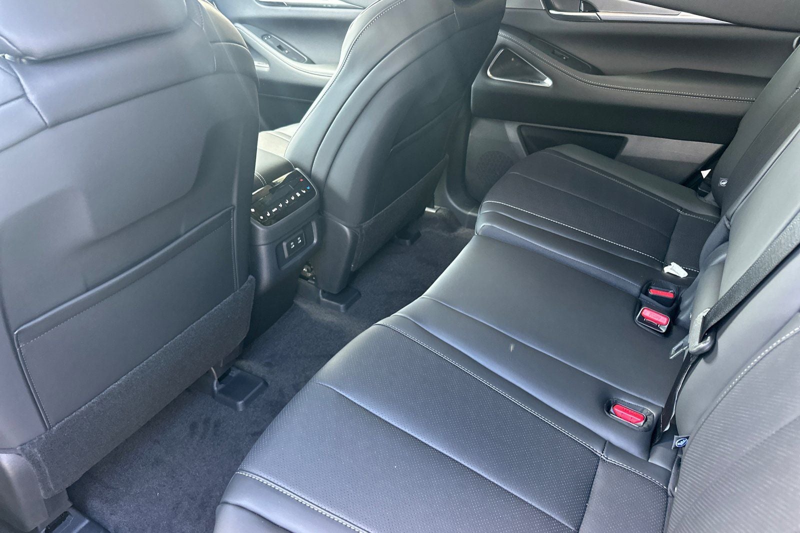 2027 INFINITI QX60 Luxe AWD