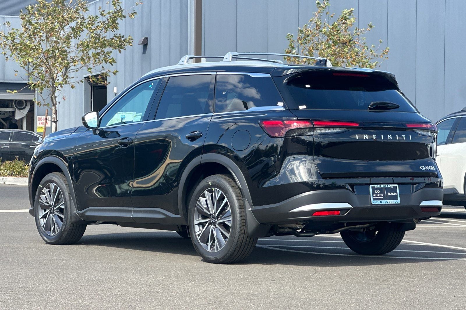 2027 INFINITI QX60 Luxe AWD