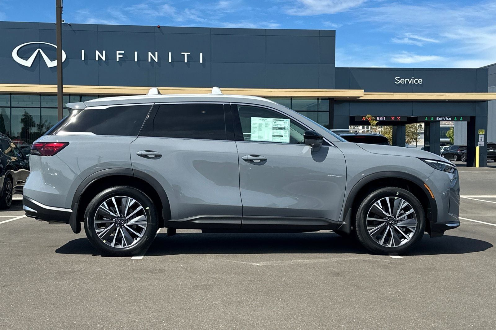 2027 INFINITI QX60 Luxe AWD