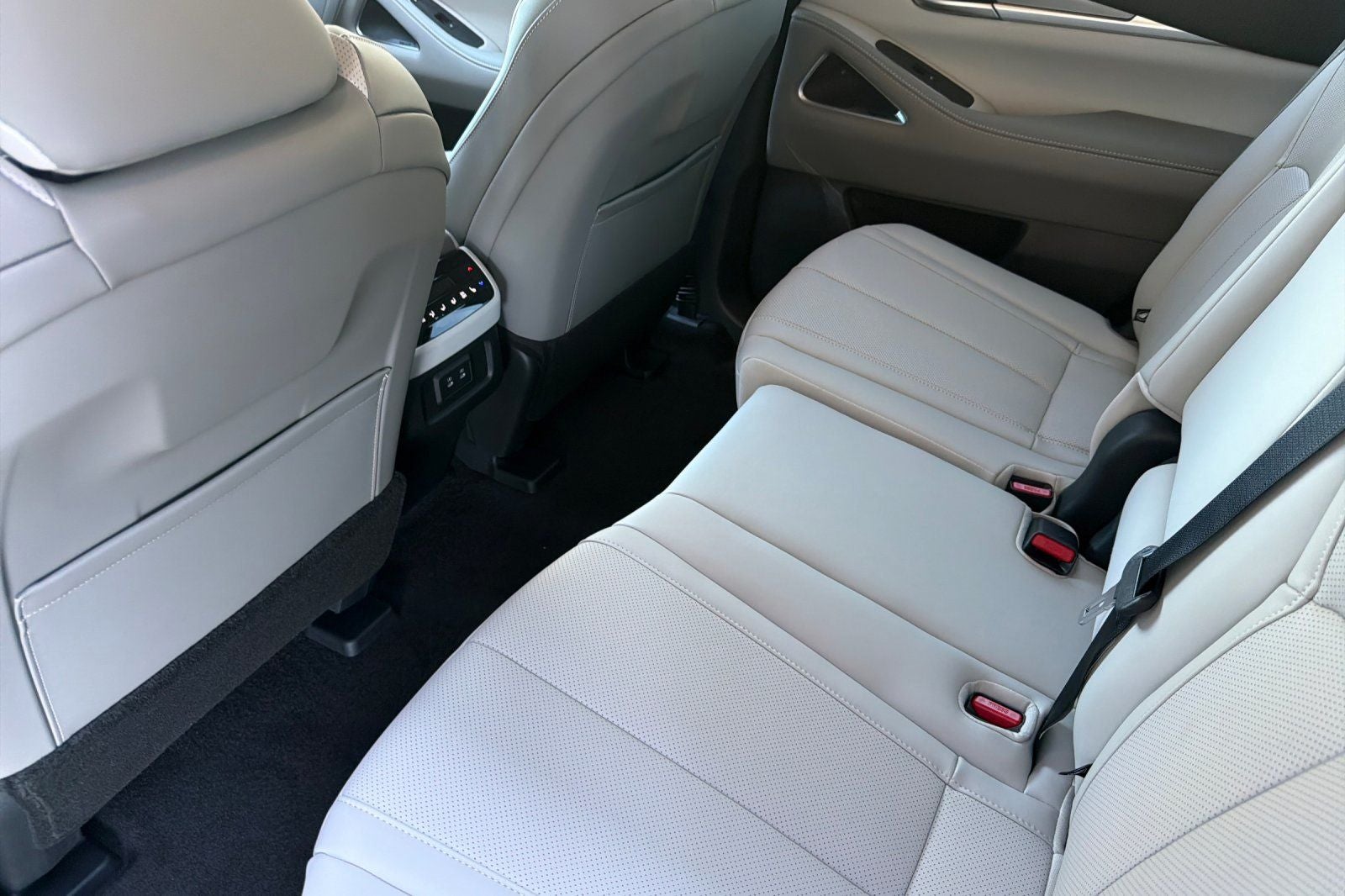 2027 INFINITI QX60 Luxe AWD