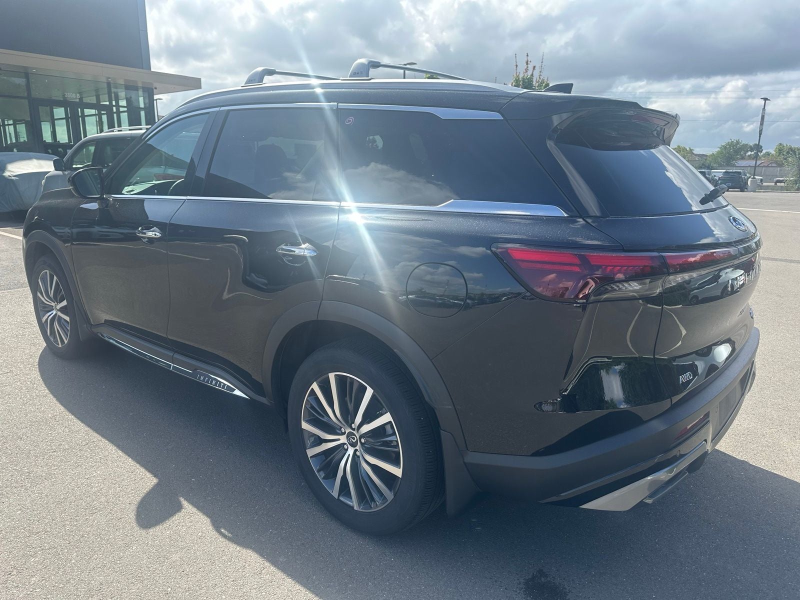 2025 INFINITI QX60 Sensory AWD