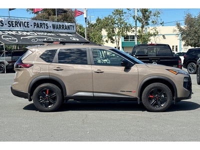 2025 Nissan Rogue Rock Creek