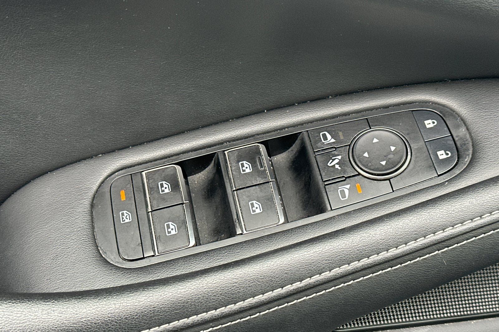 2023 INFINITI QX60 LUXE FWD