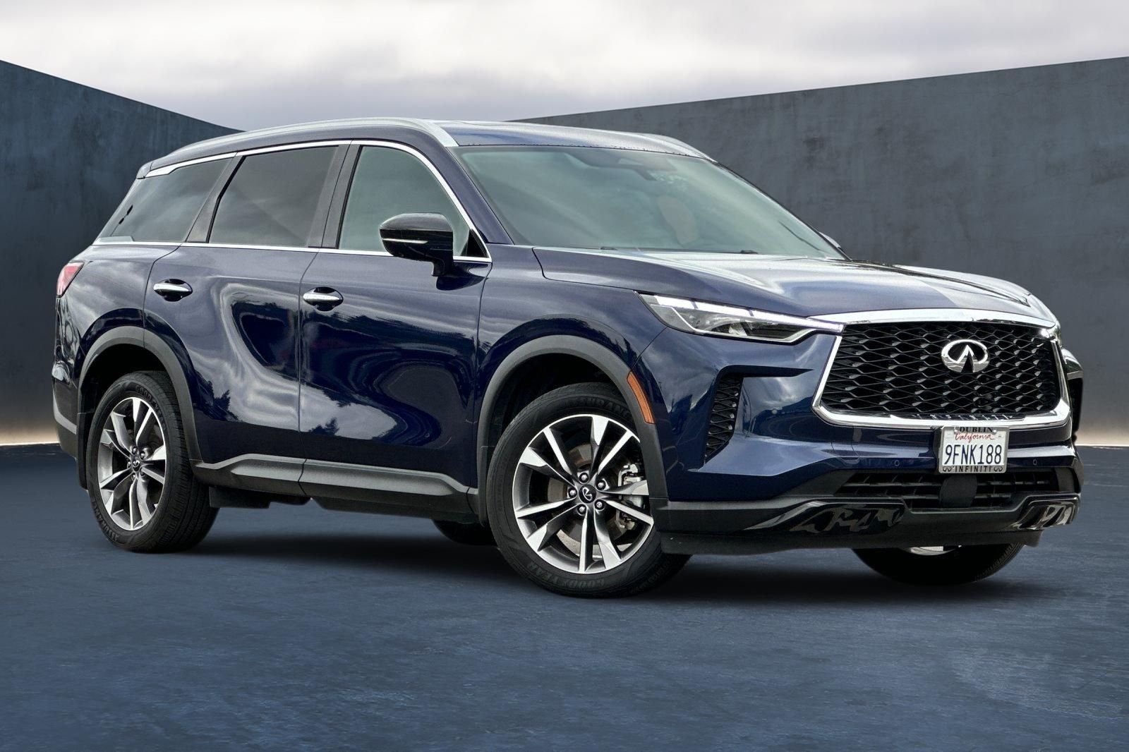 2023 INFINITI QX60 LUXE FWD