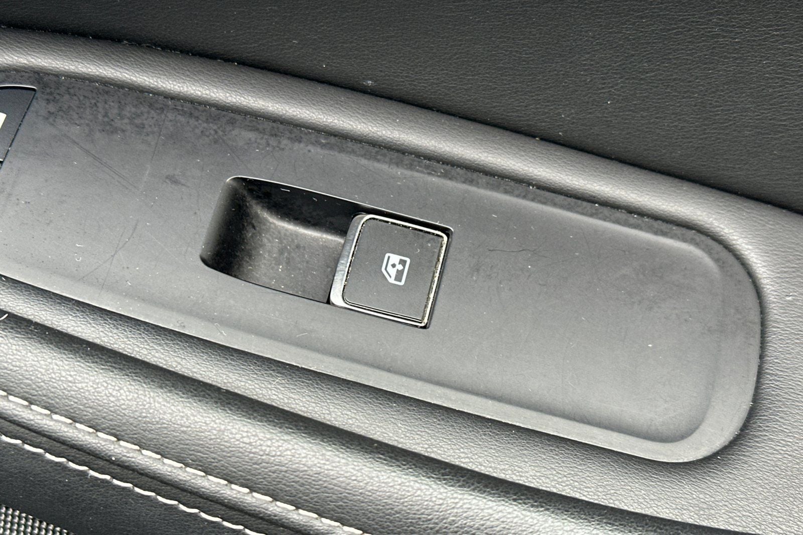 2023 INFINITI QX60 LUXE FWD