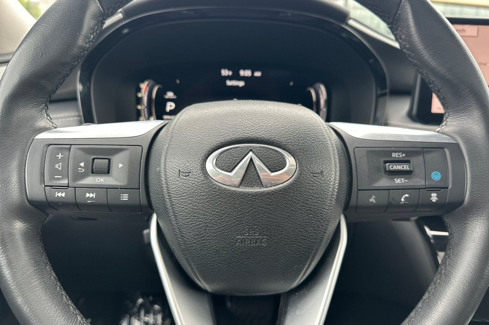 2023 INFINITI QX60 LUXE FWD