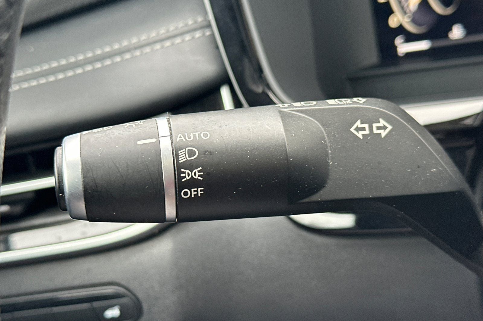 2023 INFINITI QX60 LUXE FWD