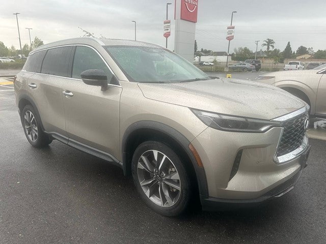 2023 INFINITI QX60 LUXE FWD