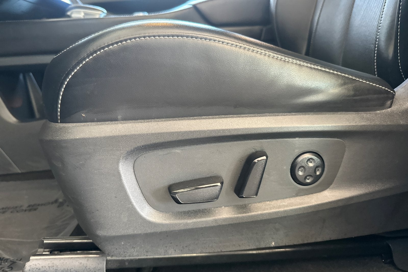 2023 INFINITI QX60 LUXE FWD