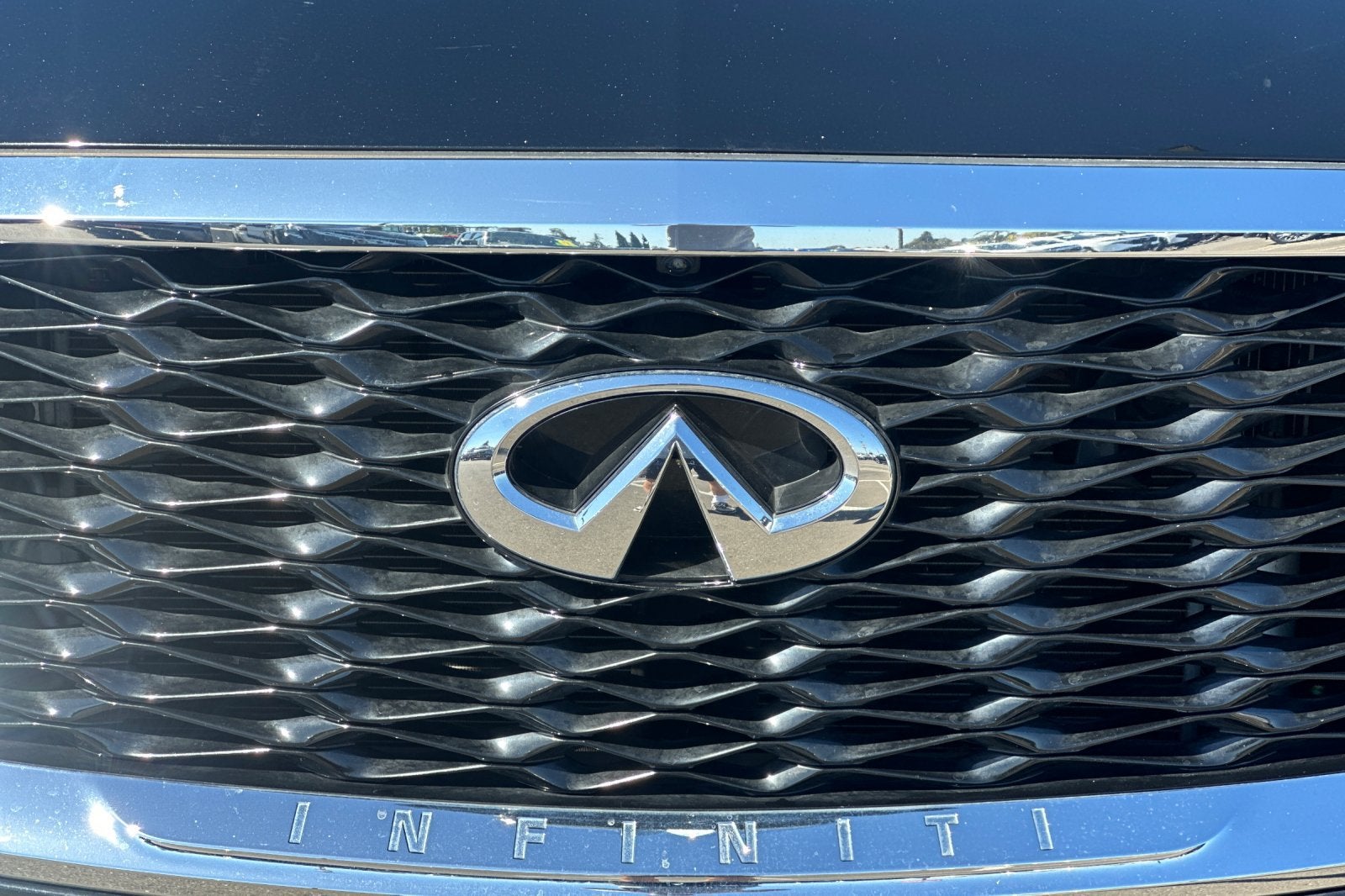2023 INFINITI QX60 LUXE FWD