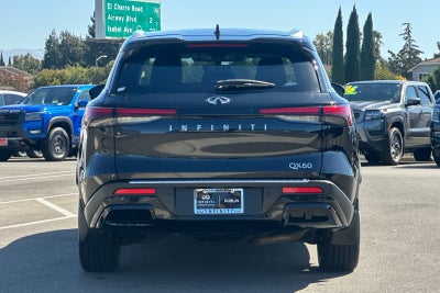 2023 INFINITI QX60 LUXE FWD