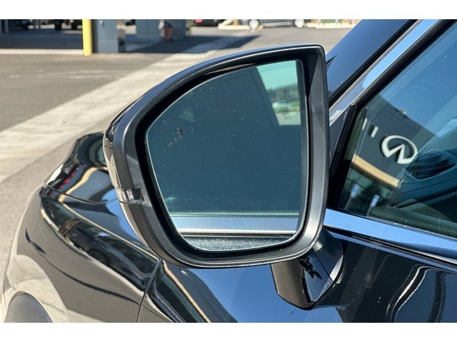 2023 INFINITI QX60 LUXE FWD