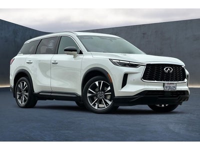 2023 INFINITI QX60 LUXE AWD