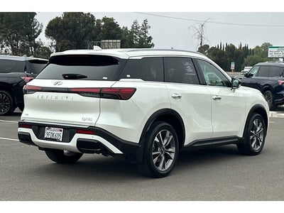 2023 INFINITI QX60 LUXE AWD