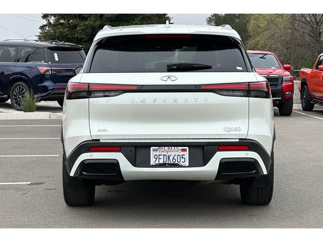 2023 INFINITI QX60 LUXE AWD