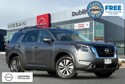 2025 Nissan Pathfinder SV