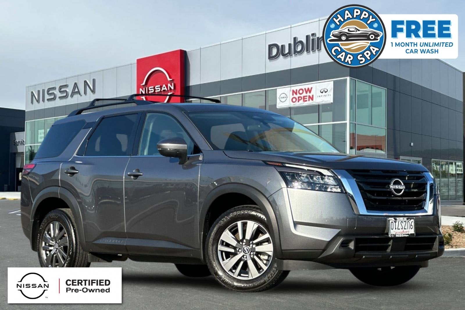 2025 Nissan Pathfinder SV