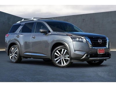 2024 Nissan Pathfinder Platinum
