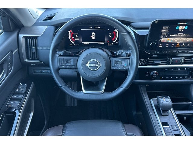 2024 Nissan Pathfinder Platinum