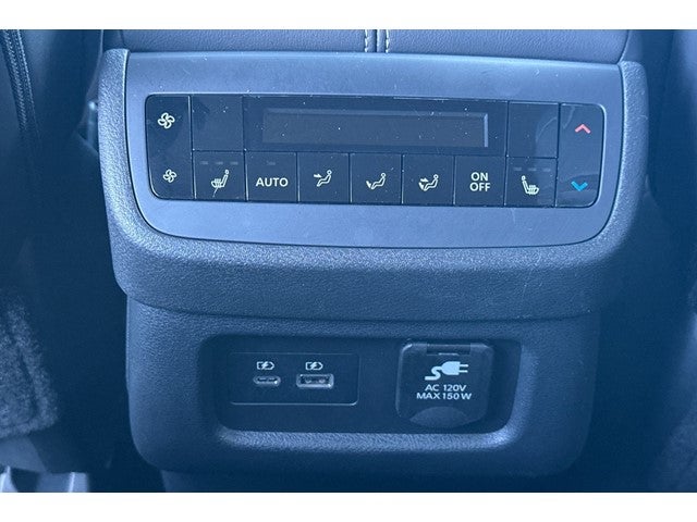 2024 Nissan Pathfinder Platinum