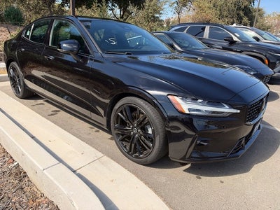2024 Volvo S60 B5 Plus Black Edition