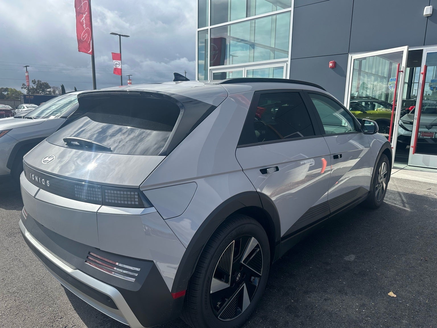 2025 Hyundai IONIQ 5 SEL