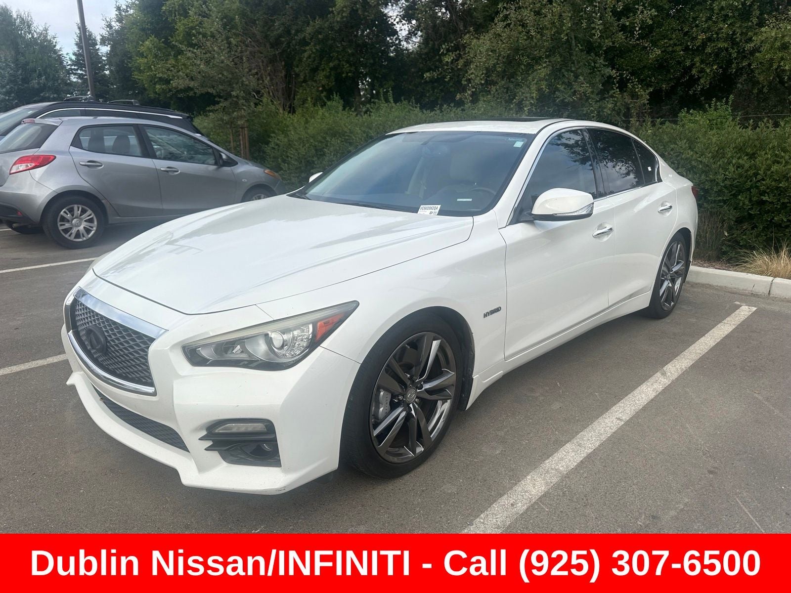 2015 INFINITI Q50 Hybrid Sport