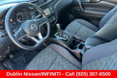 2017 Nissan Rogue Sport SV