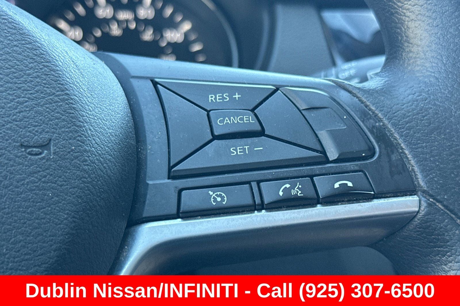 2017 Nissan Rogue Sport SV