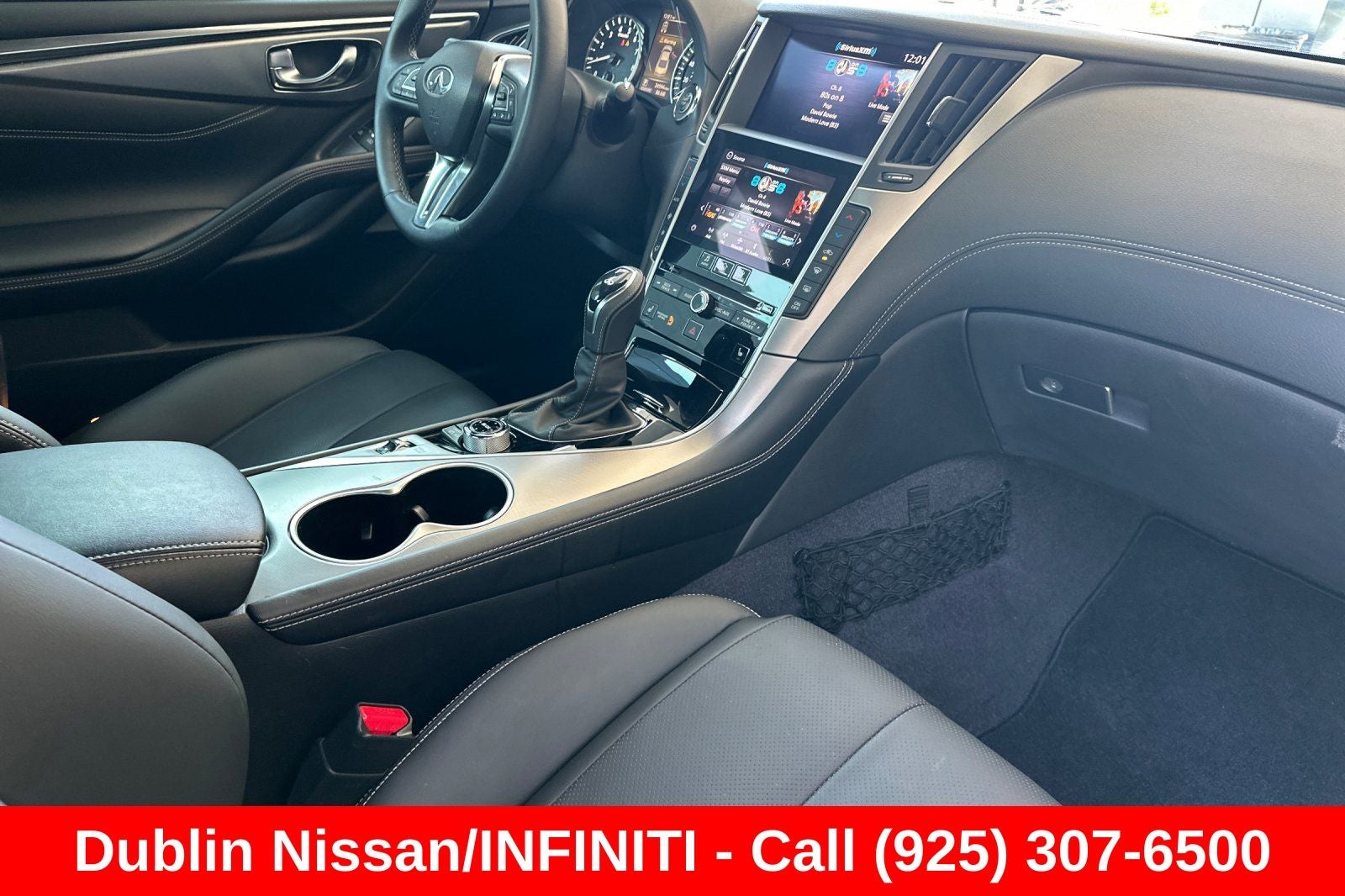 2022 INFINITI Q60 LUXE RWD