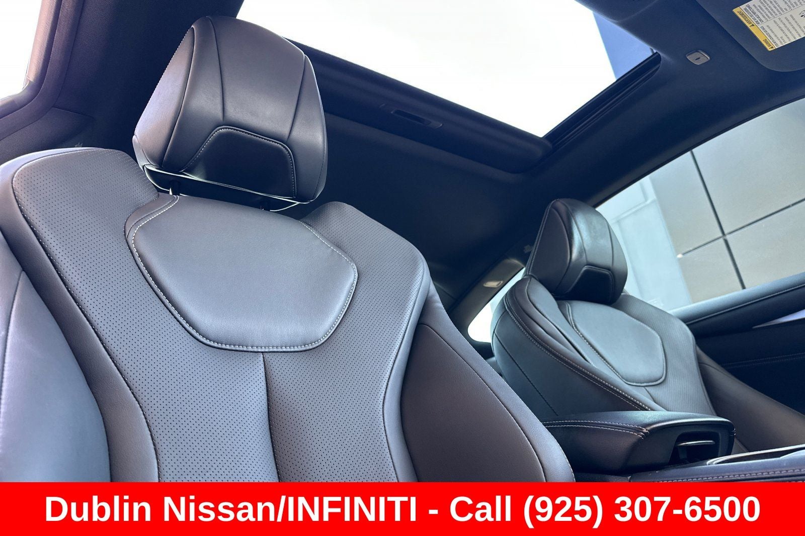 2022 INFINITI Q60 LUXE RWD