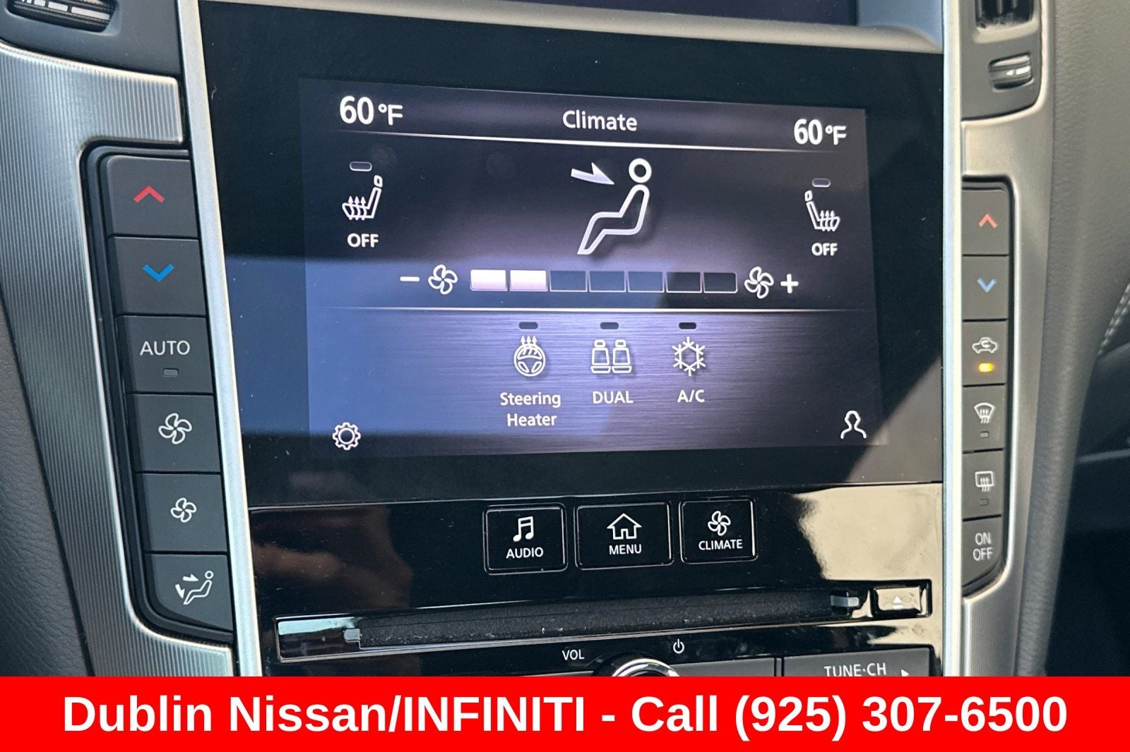 2022 INFINITI Q60 LUXE RWD
