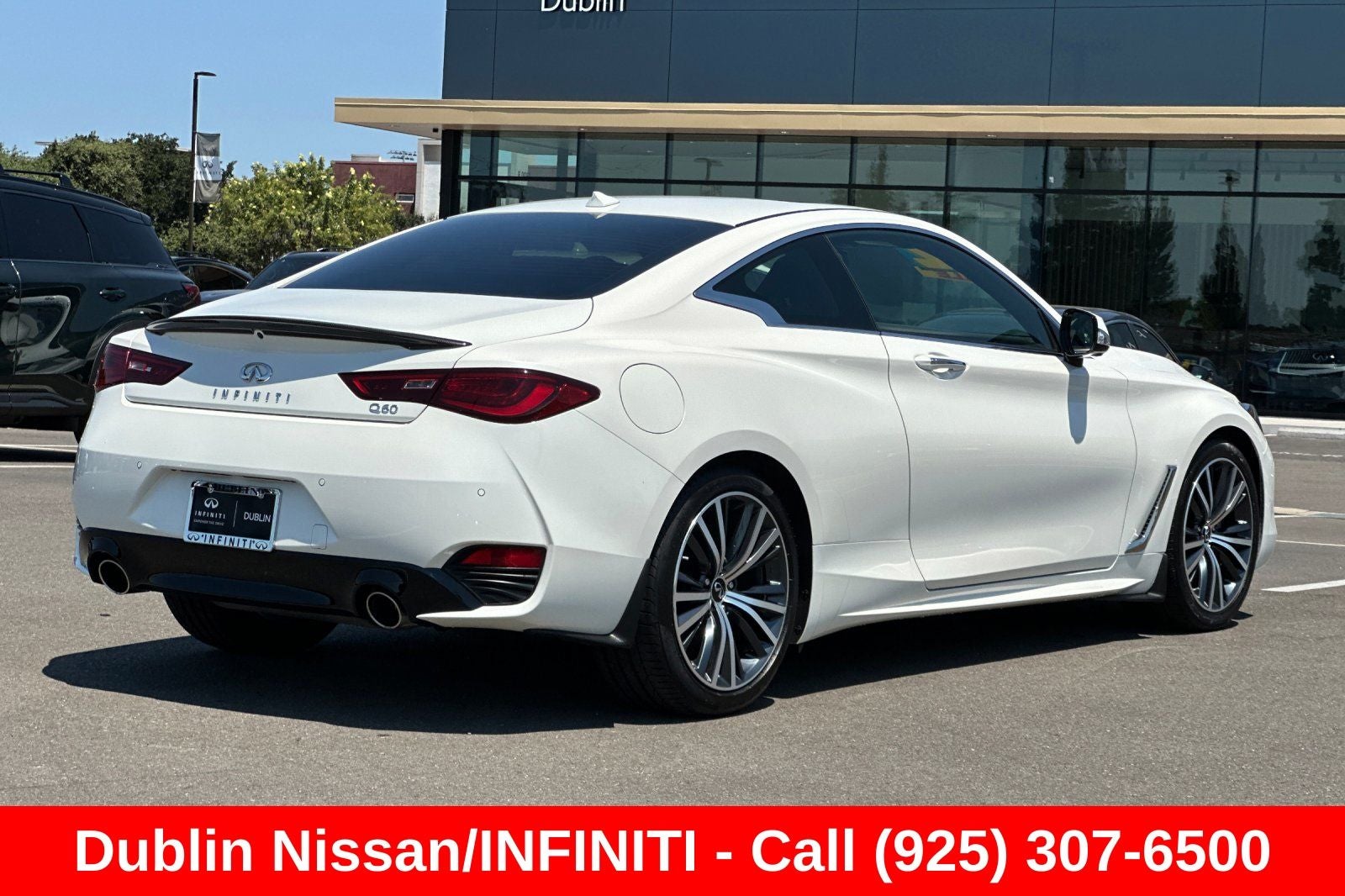 2022 INFINITI Q60 LUXE RWD