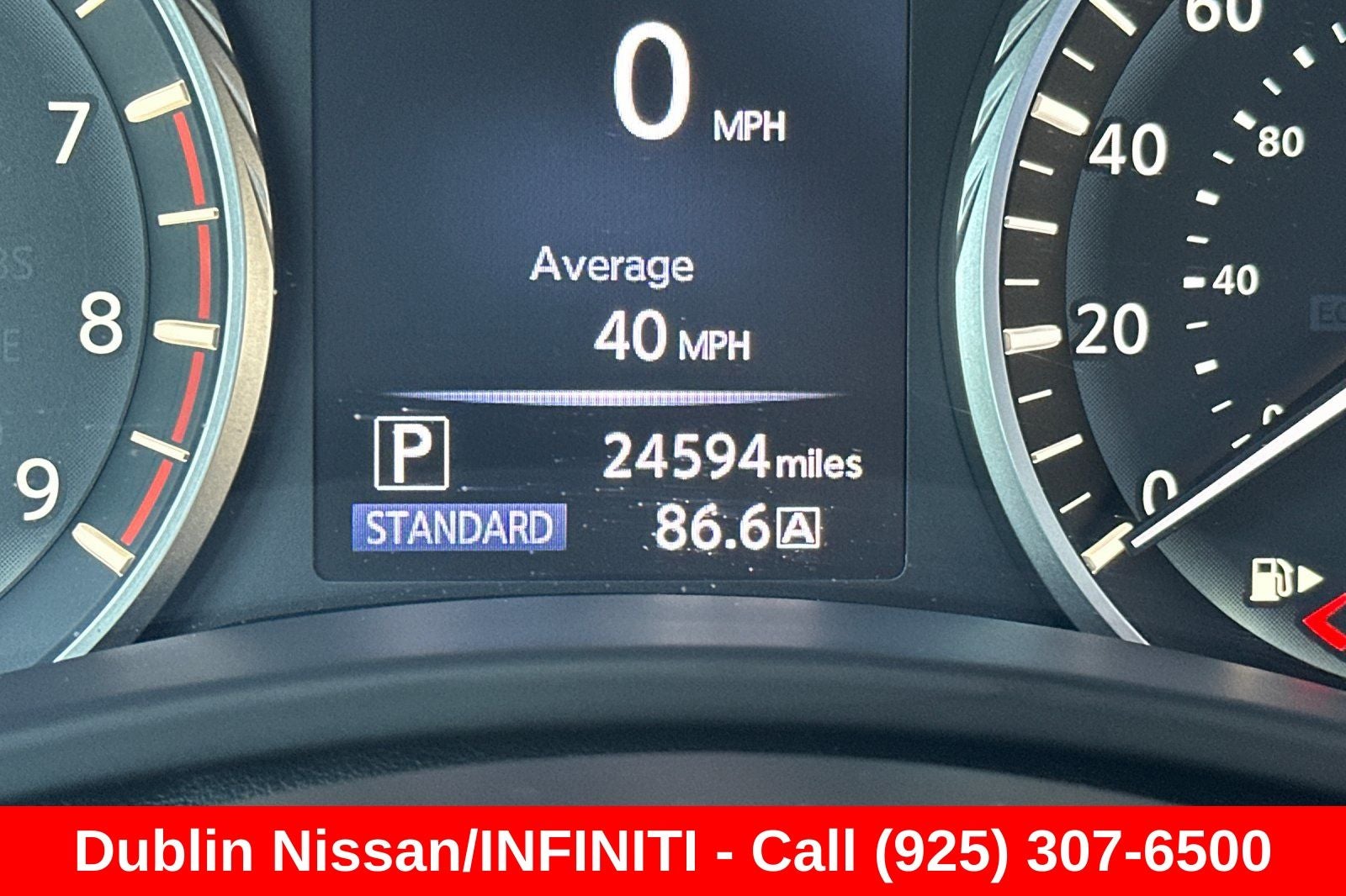2022 INFINITI Q60 LUXE RWD