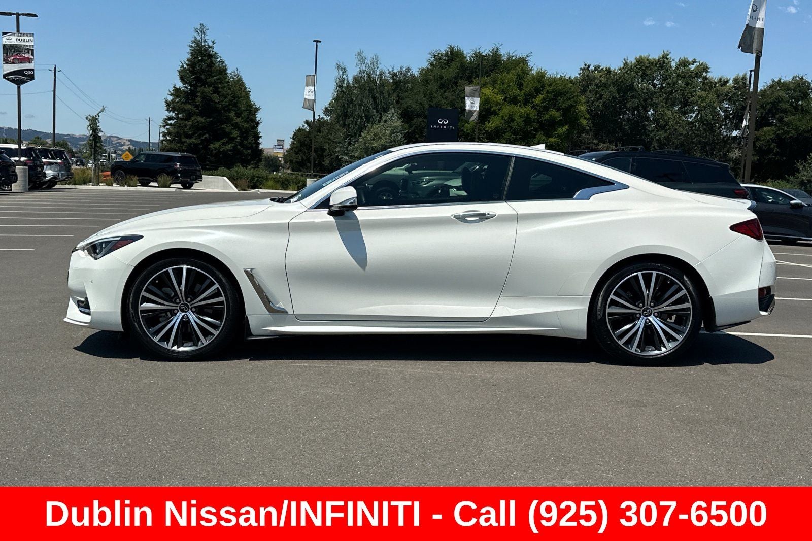 2022 INFINITI Q60 LUXE RWD