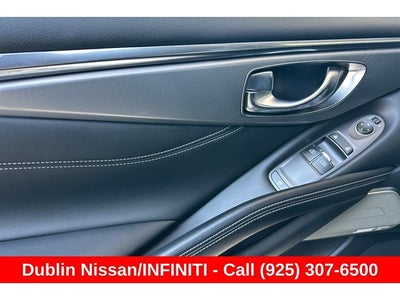 2022 INFINITI Q60 LUXE RWD