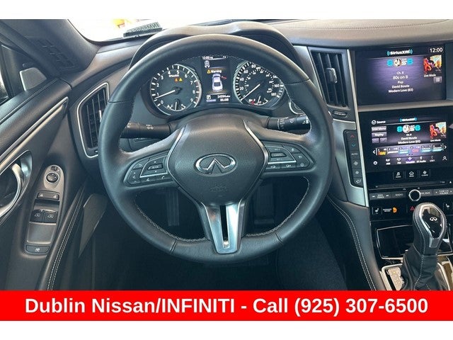 2022 INFINITI Q60 LUXE RWD