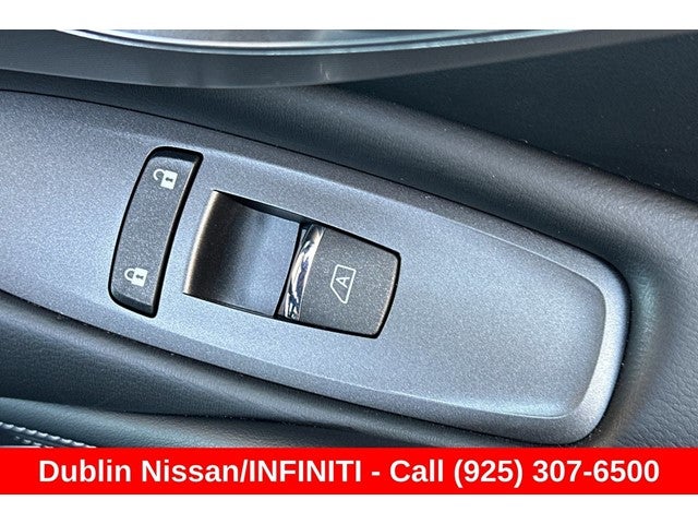 2022 INFINITI Q60 LUXE RWD